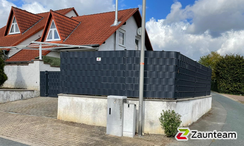 Flechtfix Professional Sichtschutz RAL Standardfarben wurde in Alfeld von Zaunteam Weser-Leine, Salzhemmendorf im Jahr 2021 erstellt.