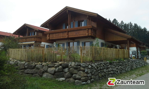 Kastanienzaun wurde in Lechbruck von Zaunteam Allgäu, Bad Hindelang - Unterjoch im Jahr 2015 erstellt.