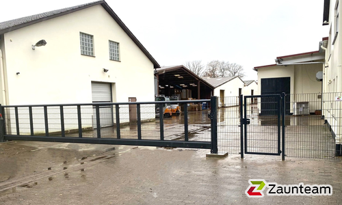 Schiebetor Aluminium wurde in Diepenau von Zaunteam Kischkel, Lübbecke im Jahr 2023 erstellt.
