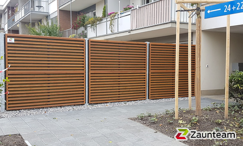 Schallschutzzaun Noistop Wood wurde in Bern von Zaunteam Spahni AG, Laupen BE im Jahr 2019 erstellt.