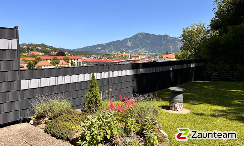 Flechtfix Vario Sichtschutz RAL Standardfarben wurde in Immenstadt von Zaunteam Allgäu, Bad Hindelang - Unterjoch im Jahr 2025 erstellt.