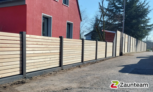 Holz Sichtschutz wurde in Wesel von Zaunteam Hohe Mark, Hamminkeln im Jahr 2022 erstellt.