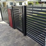 Aluminium Tor 1-flüglig wurde in Doberschau von Zaunteam Dresden-Süd, Dresden im Jahr 2026 erstellt.