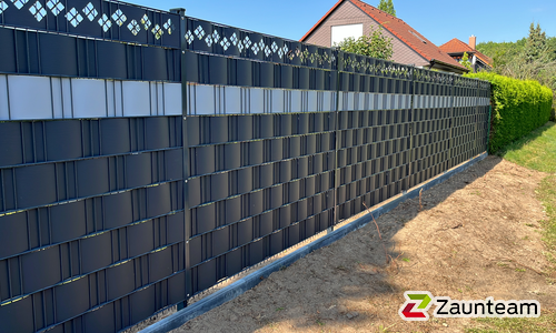 Flechtfix Vario Sichtschutz RAL Standardfarben wurde in Schwedt von Zaunteam Pasewalk, Pasewalk im Jahr 2024 erstellt.