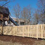 Staketenzaun, weitere Modelle wurde in Grafenrheinfeld von Zaunteam Main-Rhön, Euerdorf im Jahr 2026 erstellt.