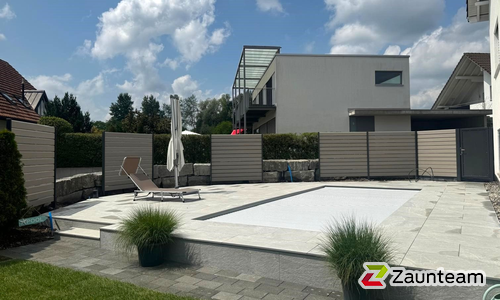 WPC Sichtschutz Diverse wurde in Hinwil von Zaunteam Zürich Oberland, Gutenswil im Jahr 2025 erstellt.