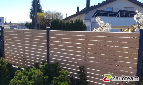 Holz Sichtschutz Rhombus wurde in Wendlingen am Neckar von Zaunteam Fenzhöfe Oberwälden, Oberwälden im Jahr 2026 erstellt.