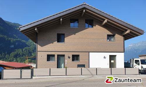 WPC Sichtschutz Diverse wurde in Brienz von Zaunteam Berner Oberland, Ringgenberg im Jahr 2021 erstellt.