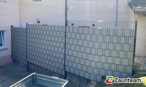 Flechtfix Vario Sichtschutz RAL Standardfarben wurde in Jestetten von Zaunteam Granacher, Lauchringen im Jahr 2026 erstellt.
