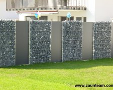 Gabionen Kombination wurde in Benken  von Zaunteam Linth, Uznach im Jahr 2011 erstellt.