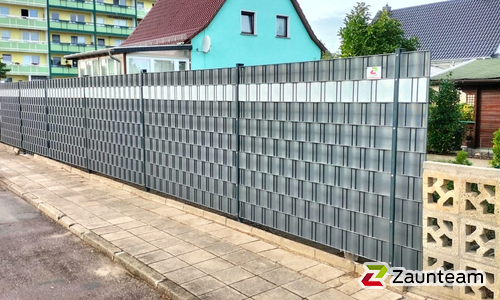Doppelstabmatten mit Flechtfix diverse wurde in Coswig (Anhalt) von Zaunteam Fläming, Coswig im Jahr 2023 erstellt.