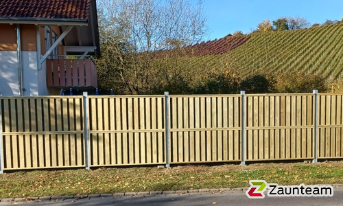 Schallschutzzaun Noistop Wood wurde in Bermatingen von Zaunteam Obere Donau-Bodensee, Sauldorf-Krumbach im Jahr 2021 erstellt.
