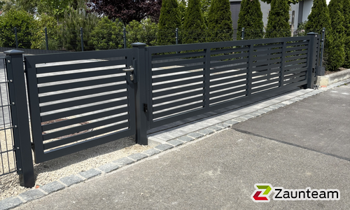 Aluminium Tor 2-flüglig wurde in Asbach Bäumenheim von Zaunteam Schwaben-Nord, Todtenweis im Jahr 2025 erstellt.