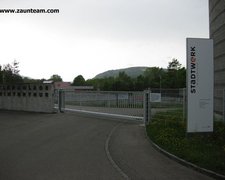 Industrieschiebetor / Industrieschiebetor wurde in Winterthur von Zaunteam Neftenbach, Neftenbach im Jahr 2010 erstellt.