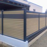 System WPC Sichtschutz, Neo Platinum mit Alupfosten mit Fussplatte wurde in Margareten am Moos von Zaunteam Schneebergland, Gloggnitz im Jahr 2025 erstellt.