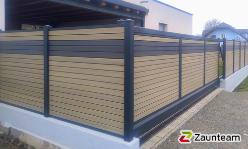 System WPC Sichtschutz, Neo Platinum mit Alupfosten mit Fussplatte wurde in Margareten am Moos von Zaunteam Schneebergland, Gloggnitz im Jahr 2025 erstellt.