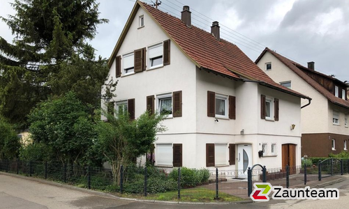 Deko-Doppelstabmattenzaun wurde in Burladingen von Zaunteam Zollernalb, Burladingen-Ringingen im Jahr 2019 erstellt.