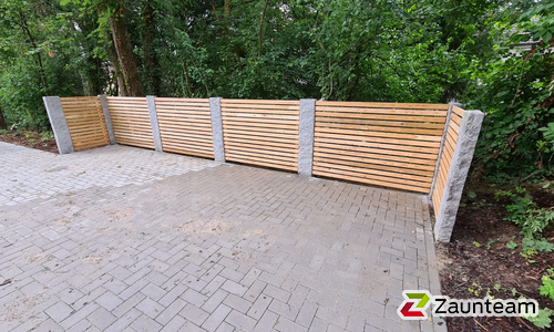 Holz Sichtschutz wurde in Darmstadt von Zaunteam Bergstraße-Ried, Lorsch im Jahr 2023 erstellt.