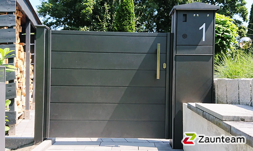 Aluminium Sichtschutztor 1-flüglig wurde in Pforzheim von Zaunteam Pforzheim, Neuhausen im Jahr 2021 erstellt.