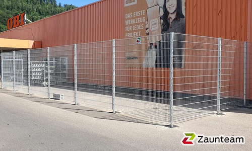 Doppelstabmatten schwer verzinkt mit Pfosten 40x60 verzinkt mit Abdeckleisten einbetoniert wurde in Geislingen von Zaunteam Ulm, Lonsee im Jahr 2026 erstellt.