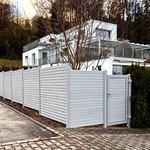 Alu Varioprofil Rhombus 80, Aluminiumpfosten vierkant 65 x 65 mm einbetoniert wurde in Bergdietikon von Zaunteam Zürich, Dietikon im Jahr 2025 erstellt.
