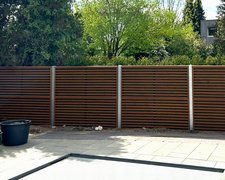 Schallschutzzaun Noistop Wood wurde in Würenlos von Zaunteam Aargau, Egliswil im Jahr 2026 erstellt.