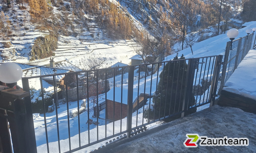 Staketengeländer ohne Handlauf wurde in Eisten von Zaunteam Wallis, Niedergesteln im Jahr 2025 erstellt.