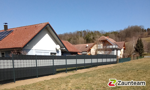 Flechtfix Professional Sichtschutz RAL Standardfarben wurde in Rudersdorf von Zaunteam Oststeiermark, Grafendorf bei Hartberg im Jahr 2025 erstellt.
