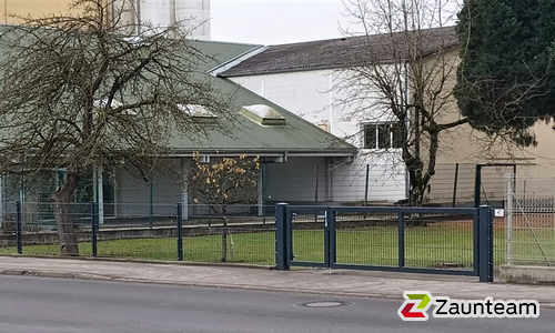 Doppelstabmattentor 2-flüglig wurde in Stockach von Zaunteam Obere Donau-Bodensee, Sauldorf-Krumbach im Jahr 2021 erstellt.