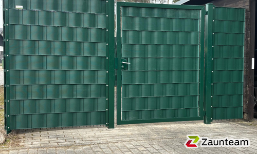 Flechtsichtschutztor 1-flüglig wurde in Oranienbaum-Wörlitz von Zaunteam Fläming, Coswig im Jahr 2025 erstellt.