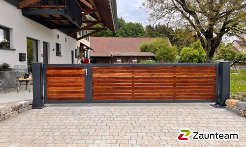 Holz Sichtschutztor 2-flüglig wurde in Tettnang von Zaunteam Allgäu, Bad Hindelang - Unterjoch im Jahr 2026 erstellt.