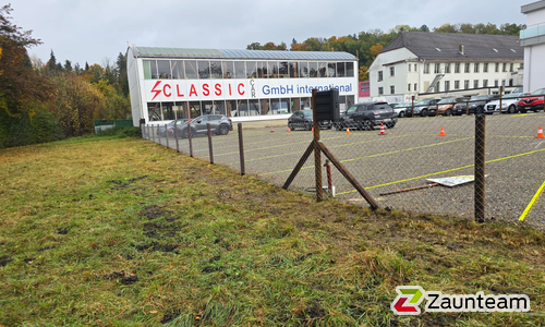 Diagonalgeflecht verzinkt mit Tannenpfosten zylindrisch grün wurde in Wängi von Zaunteam Thurgau, Felben im Jahr 2025 erstellt.