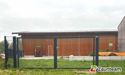 Doppelstabmattentor 2-flüglig wurde in Achselschwang von Zaunteam Ammersee, Hofstetten im Jahr 2025 erstellt.