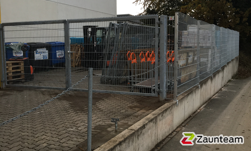 Doppelstabmattentor 2-flüglig wurde in Bad Nenndorf von Zaunteam Schaumburger Land, Stadthagen im Jahr 2017 erstellt.