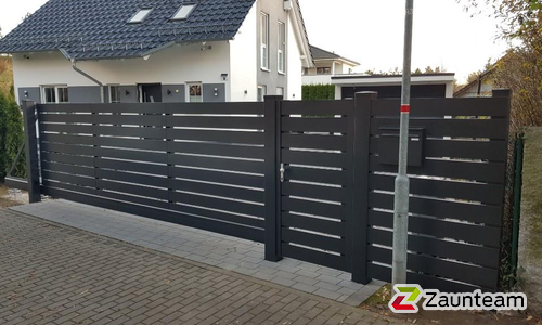 Schiebetor Aluminium wurde in Leipzig von Zaunteam Leipzig, Leipzig im Jahr 2021 erstellt.