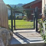 Doppelstabmattentor 1-flüglig wurde in Wörgl von Zaunteam Tirol Unterland, Schwoich im Jahr 2025 erstellt.