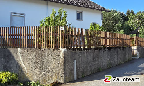 Palisadenzaun, weitere Modelle wurde in Chamerau von Zaunteam Regen, Regen im Jahr 2026 erstellt.