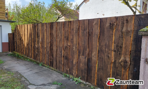 Holz Sichtschutz Western wurde in Bruchmühlbach-Miesau/Vogelbach von Zaunteam Saar-Pfalz, Bruchmühlbach-Miesau im Jahr 2026 erstellt.