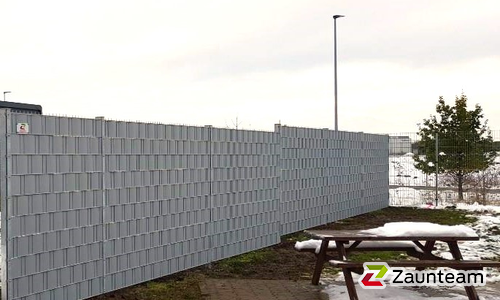 Flechtfix Vario Sichtschutz RAL Standardfarben wurde in Leipzig von Zaunteam Leipzig, Leipzig im Jahr 2023 erstellt.
