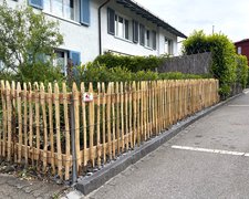 Kastanienzaun wurde in Horgen von Zaunteam Zürich, Dietikon im Jahr 2026 erstellt.