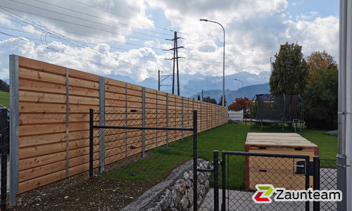 Holz Sichtschutz wurde in Appenzell / Meistersrüte von Zaunteam Appenzellerland, Wasserauen im Jahr 2019 erstellt.