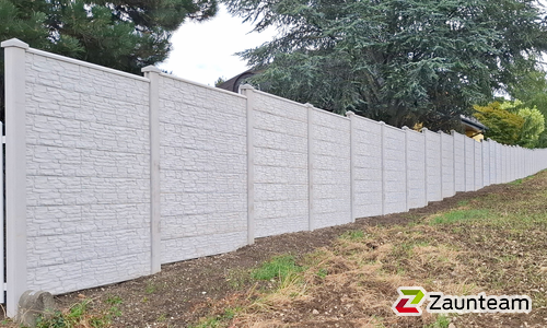 Betonzaun diverse wurde in Schwarzau am Steinfelde von Zaunteam Schneebergland, Gloggnitz im Jahr 2025 erstellt.