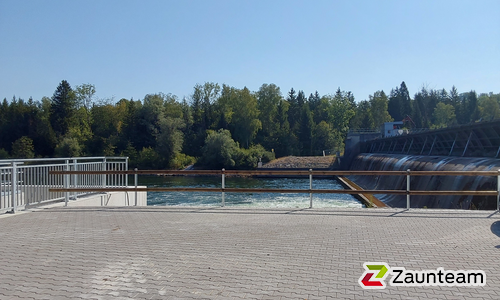 Halbrundlattenzaun weitere wurde in Landsberg von Zaunteam Ammersee, Hofstetten im Jahr 2026 erstellt.