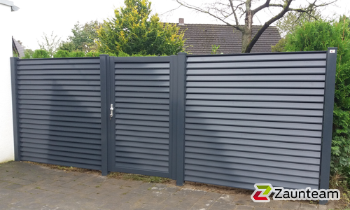 Aluminium Sichtschutz wurde in Wesel von Zaunteam Hohe Mark, Hamminkeln im Jahr 2021 erstellt.