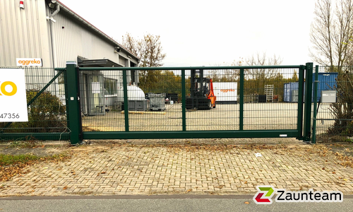 Industrieschiebetor / Industrieschiebetor wurde in Wustermark von Zaunteam Pasewalk, Pasewalk im Jahr 2024 erstellt.