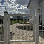 Doppelstabmattentor 1-flüglig wurde in Dietingen von Zaunteam Lkr. Rottweil, Dietingen-Rotenzimmern im Jahr 2026 erstellt.