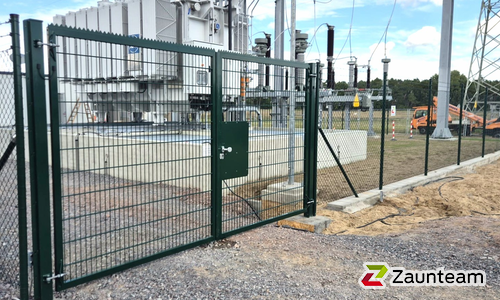 Doppelstabmattentor 2-flüglig wurde in Raguhn- Jeßnitz von Zaunteam Fläming, Coswig im Jahr 2025 erstellt.