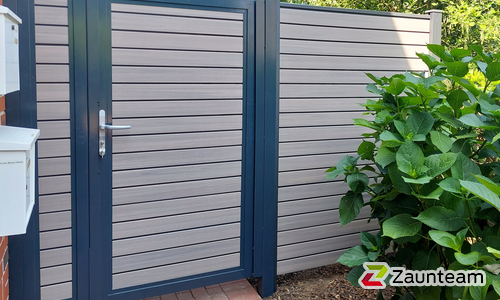 BPC Sichtschutz Eldrum Aluminiumpfosten 90 x 90 mm einbetoniert wurde in Wesel von Zaunteam Hohe Mark, Hamminkeln im Jahr 2025 erstellt.