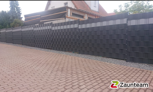 Flechtfix Professional Sichtschutz RAL Standardfarben wurde in Weil der Stadt von Zaunteam Pforzheim, Neuhausen im Jahr 2021 erstellt.