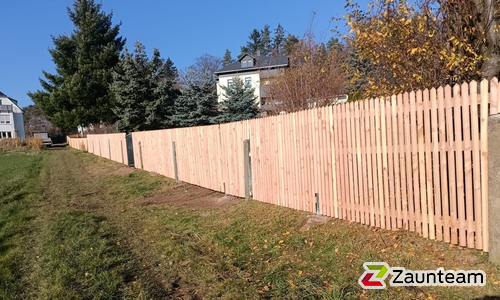 Palisadenzaun, weitere Modelle wurde in Malter von Zaunteam Dresden-Süd, Dresden im Jahr 2025 erstellt.